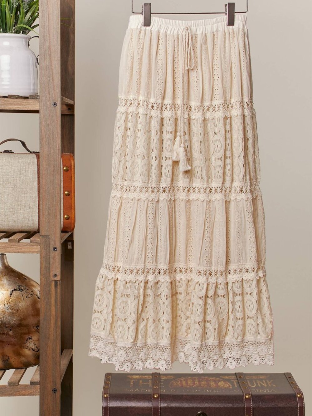 Tiered Lace Maxi Skirt Elastic Waist Lined Ivory NEW